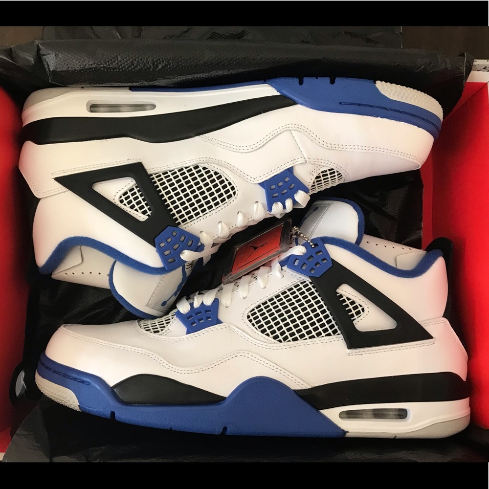 Air Jordan 4 Retro